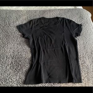 BRANDY MELVILLE - Black Basic Cotton Tee
